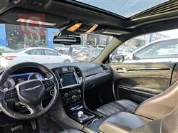 کرایسلەر 300